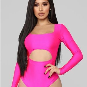 NEVER BEEN WORN Fashion Nova Bodysuit
